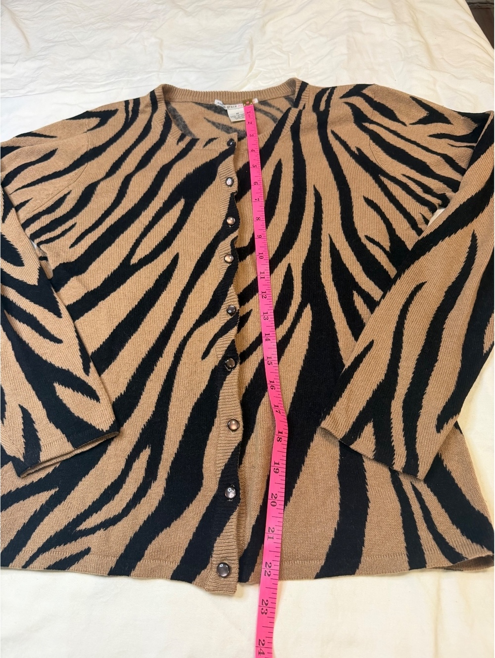 Evelyn Grace Cashmere 100% Cashmere Cardigan Tan and Black Zebra Pattern - Picture 3 of 6